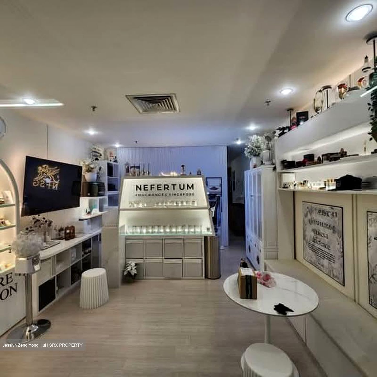 The Adelphi (D6), Retail #600619941